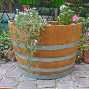 Macetero un cuarto de barrica de vino de roble reciclado